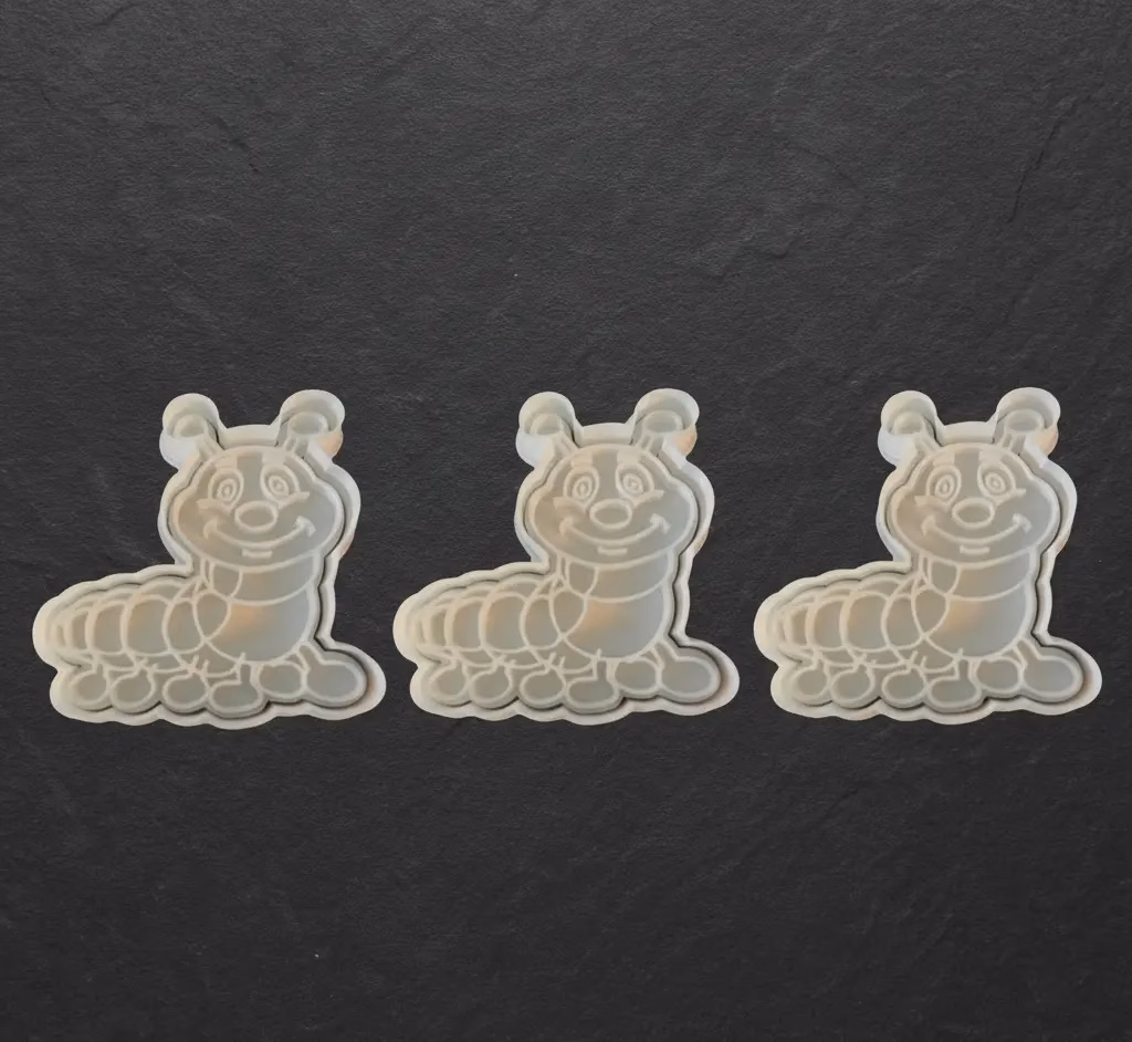 Ausstechform Raupe Nimmersatt inkl. Stempel
