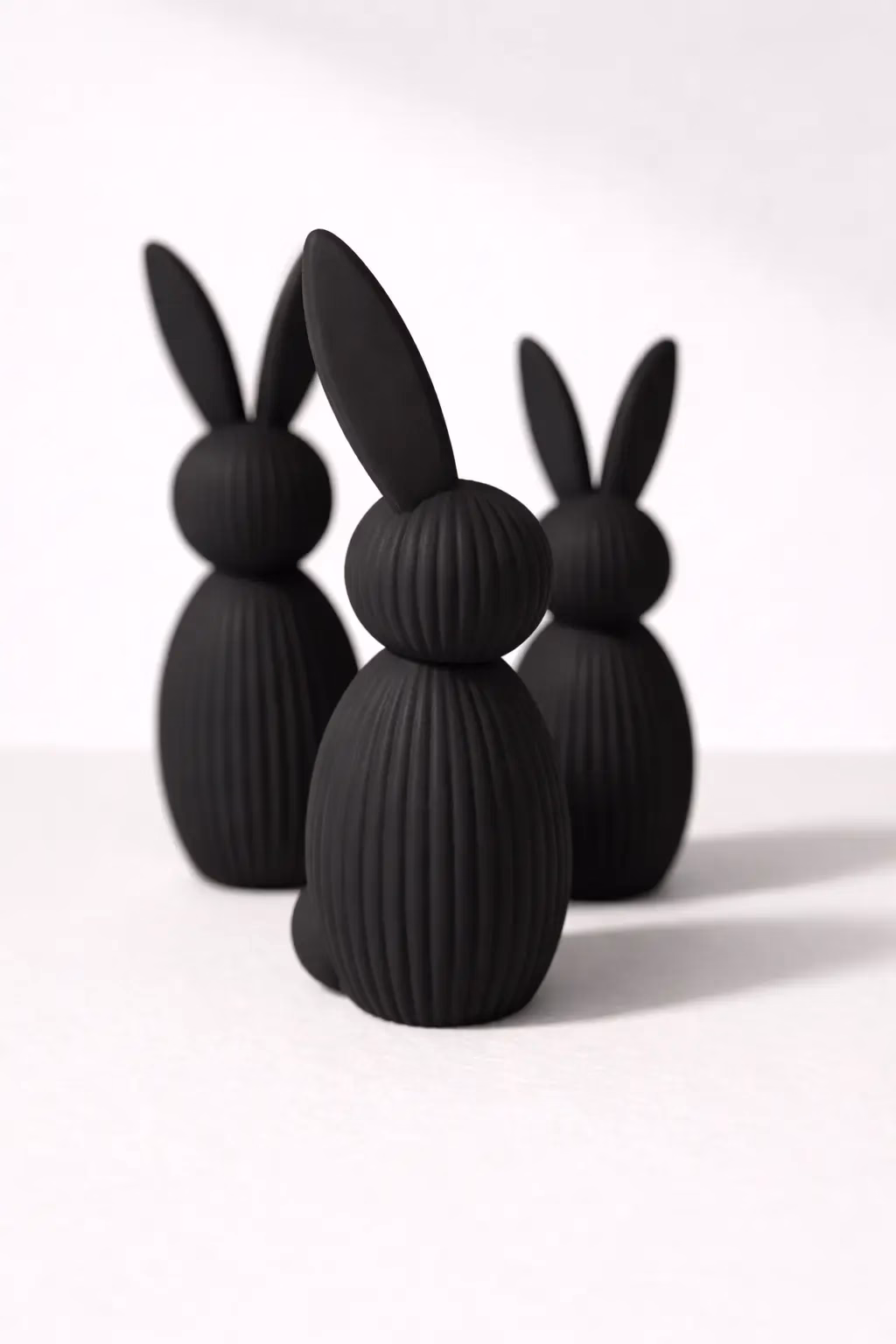 Hasen Figuren modern mit schrägen Ohren, schlichte Osterdekoration