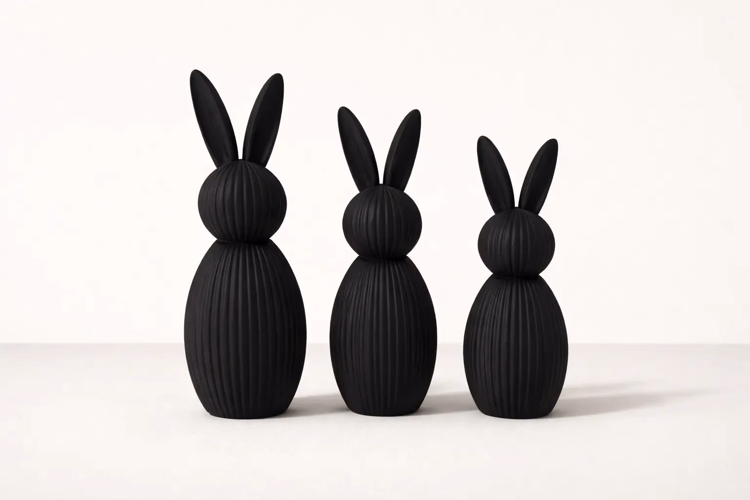 Hasen Figuren modern mit schrägen Ohren, schlichte Osterdekoration