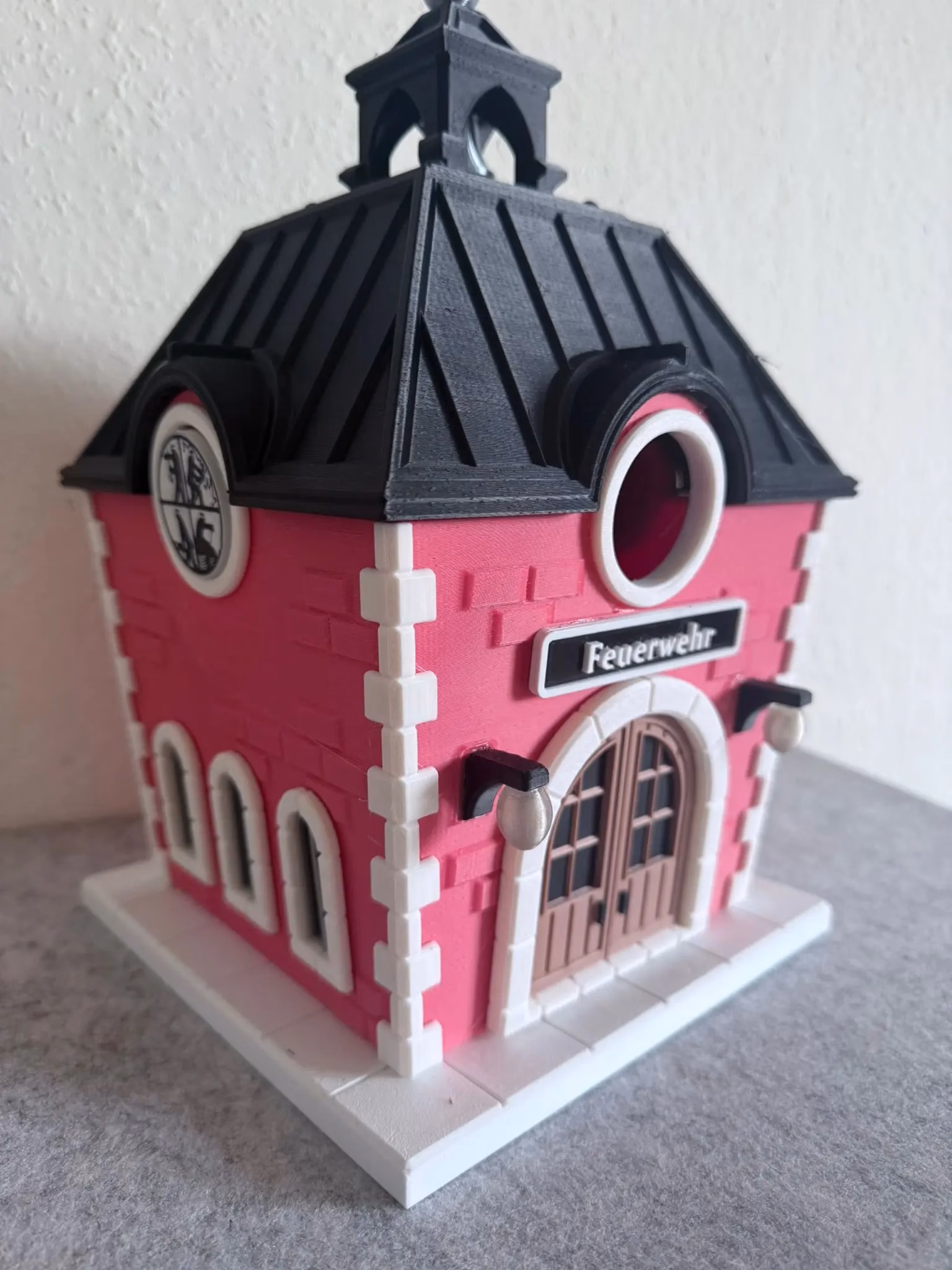 Vogelhaus/Nistkasten Feuerwehrhaus
